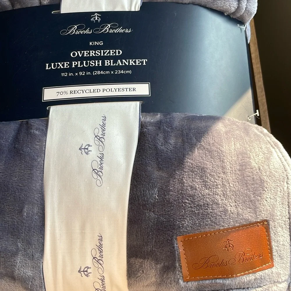 🎉HP🎉~BROOKS BROTHERS King Luxe Plush Blanket 🛏️ NWT! Slate blue color - Picture 7 of 13